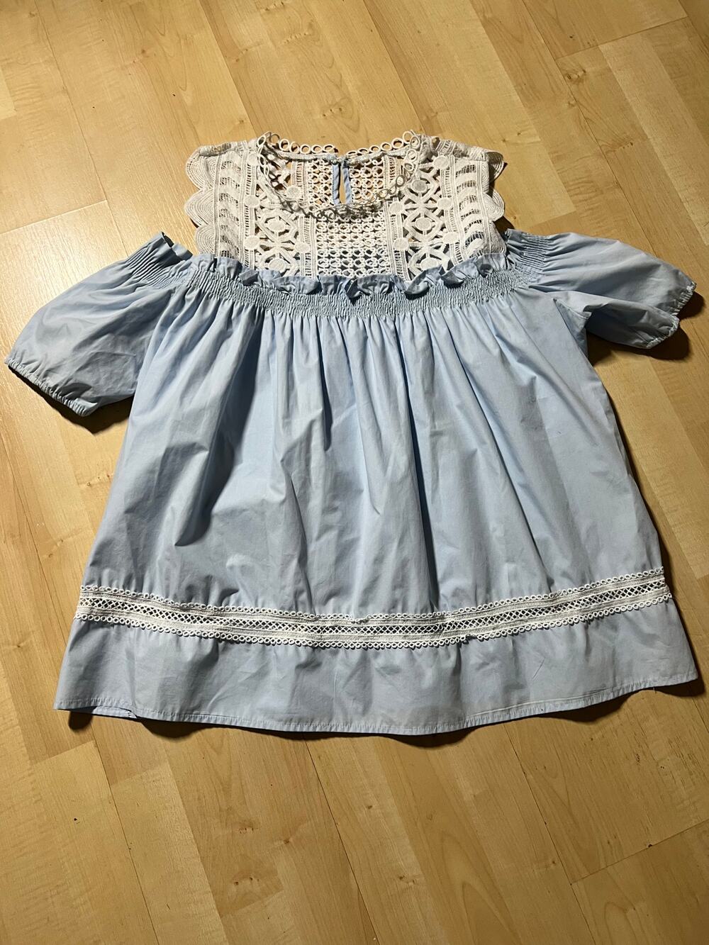 Women Top Size 29 Light Blue White Lace Crochet Cold Shoulder Boho Peasant Mediu